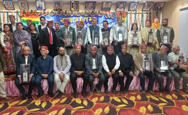 Himachal Pradesh Bhuttico chief flags nationwide dip in count of weavers - HimachalGovt