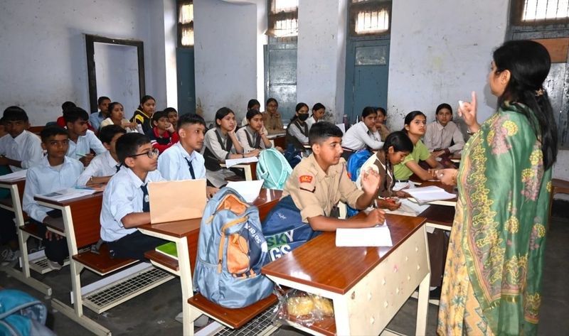 Himachal Pradesh CBSE rollout packs Mandi schools with 12,000 new enrolments - HimachalGovt