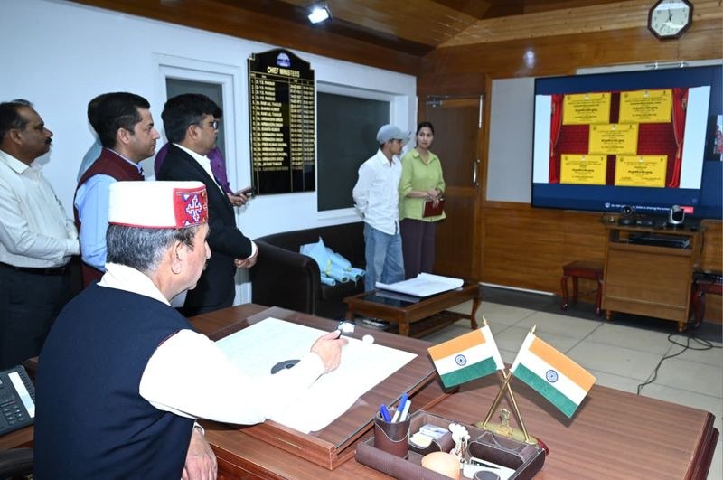 Himachal Pradesh CM virtually inaugurates, lays stones of Rs 34.31-crore projects at Nauni varsity - HimachalGovt