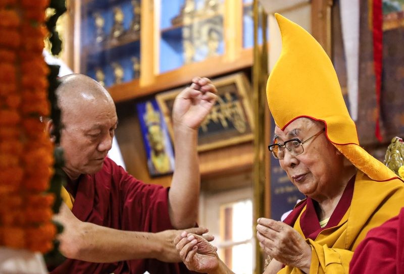 Himachal Pradesh Dalai Lama attends long-life prayer ceremony in McLeodganj, 5,000 devotees participate - HimachalGovt