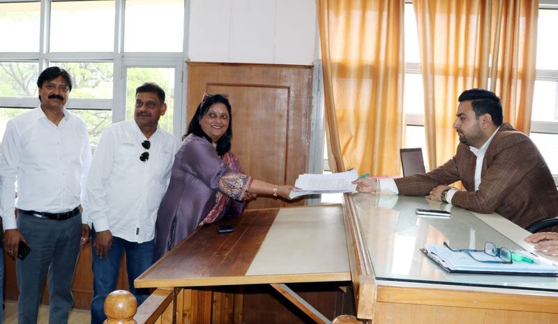 Himachal Pradesh Dharamsala MC poll battle hots up, 6 Congress nominees file papers - HimachalGovt