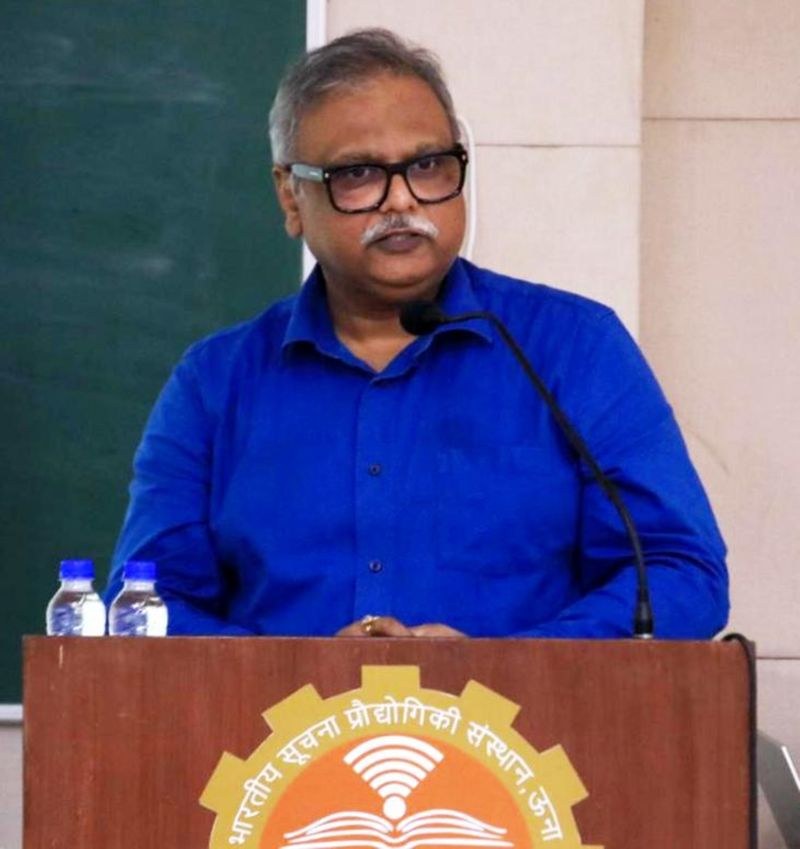 Himachal Pradesh Eight IIIT-Una students placed in Amazon, says Director - HimachalGovt