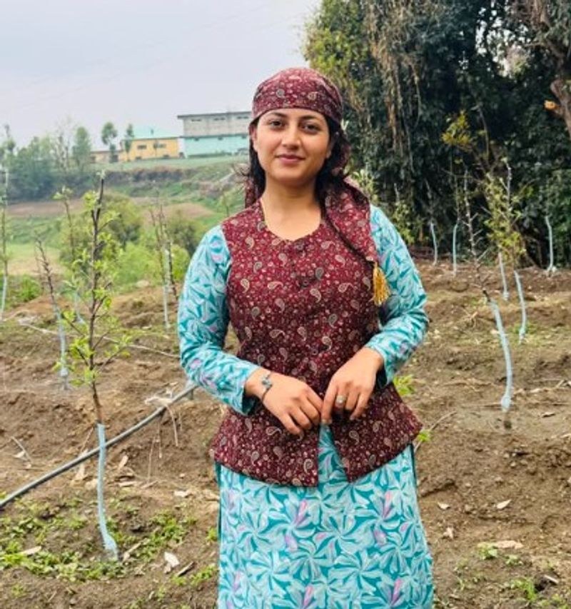 Himachal Pradesh Influencer Ishita Pundeer apologises after backlash over remarks against Army personnel - HimachalGovt