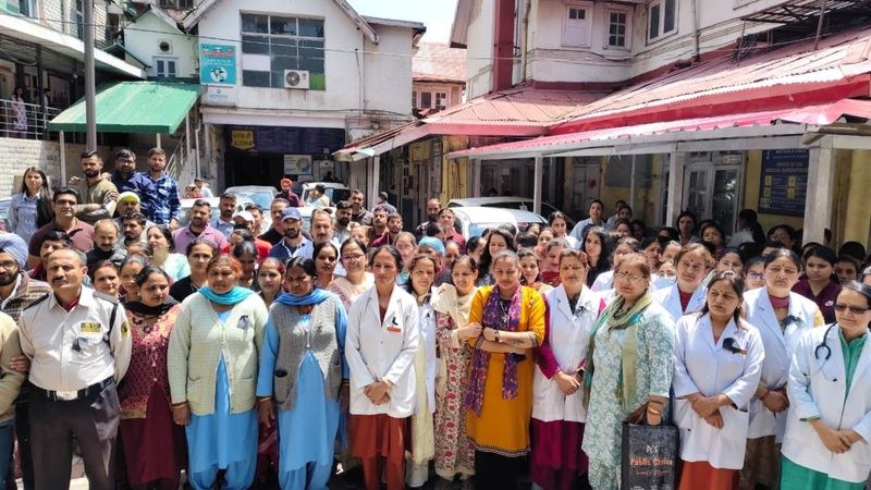 Himachal Pradesh Protests intensify against shifting of gynaecology OPD to IGMC-Shimla - HimachalGovt
