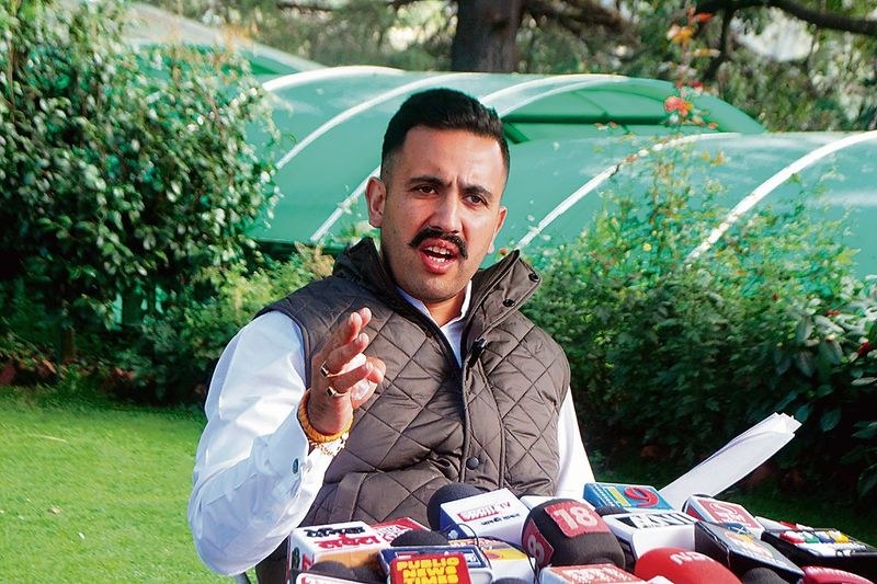 Himachal Pradesh Shimla to soon get a hydraulic parking facility: Vikramaditya Singh - HimachalGovt