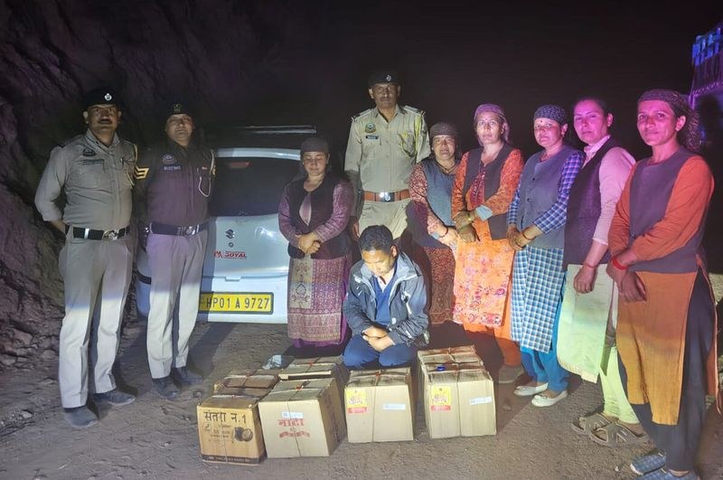 Himachal Pradesh Shimla women’s group leads anti-chitta drive, seizes illicit liquor in Jubbal - HimachalGovt