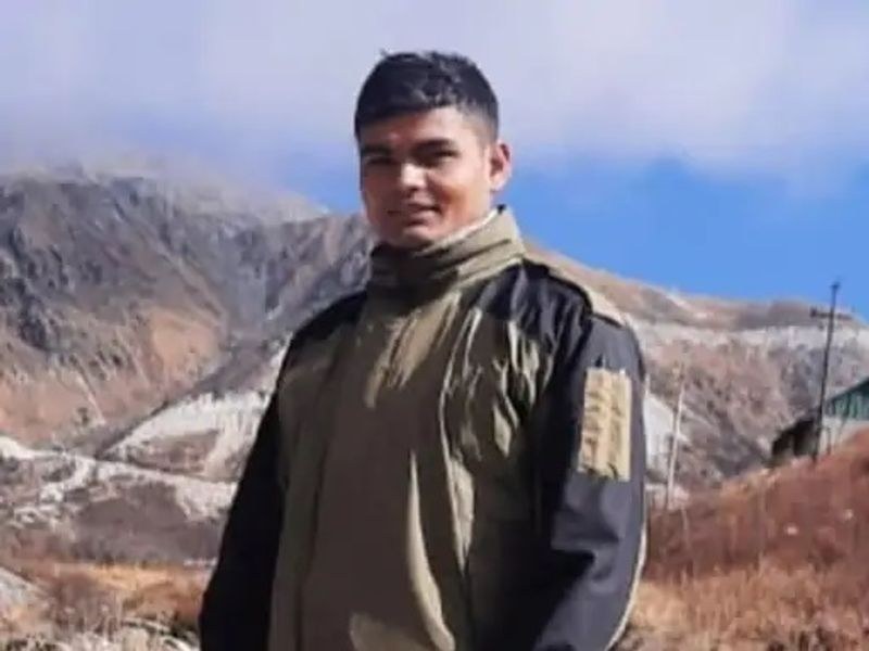 Himachal Pradesh ​Soldier cremated with state honours in Faridabad - HimachalGovt