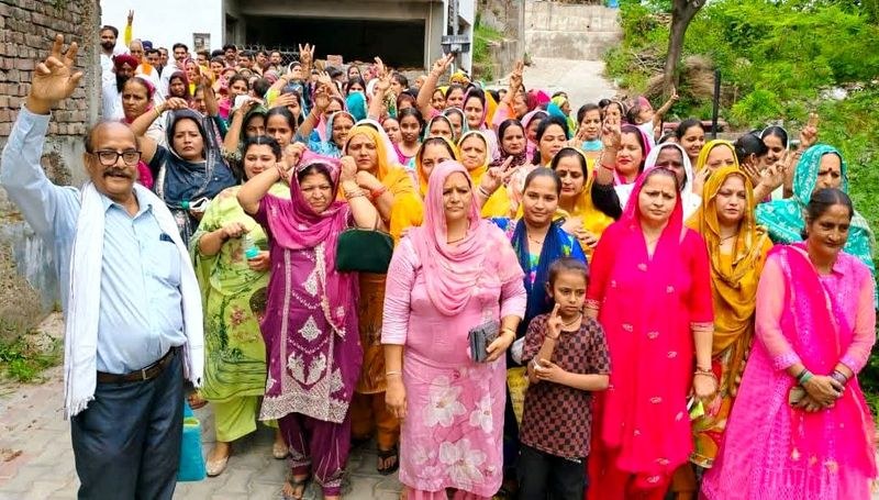 Himachal Pradesh 118 candidates left in fray for Una local body elections - HimachalGovt
