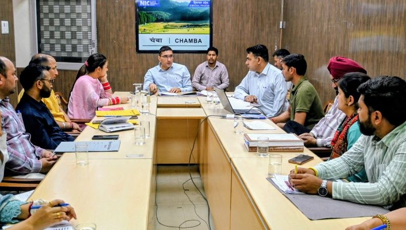 Himachal Pradesh Chamba Deputy Commissioner orders regular inspection of school buses - HimachalGovt