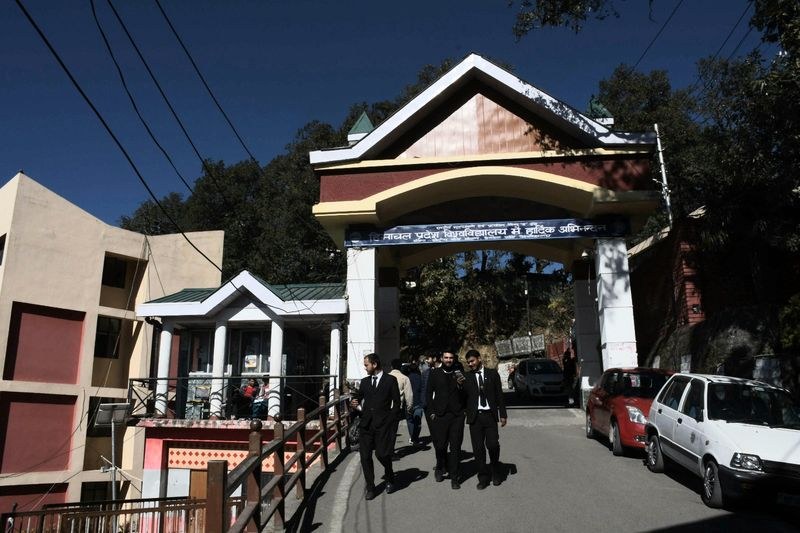 Himachal Pradesh HPU students get first-hand exposure to border security - HimachalGovt