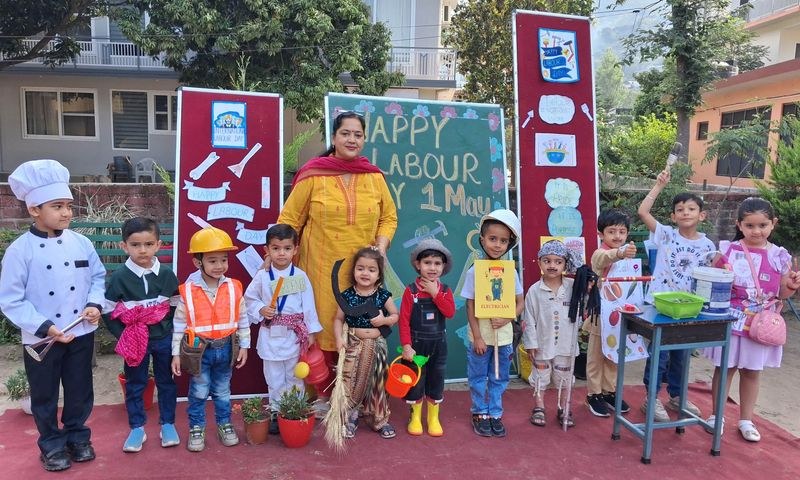 Himachal Pradesh Mandi school students celebrate Labour Day - HimachalGovt