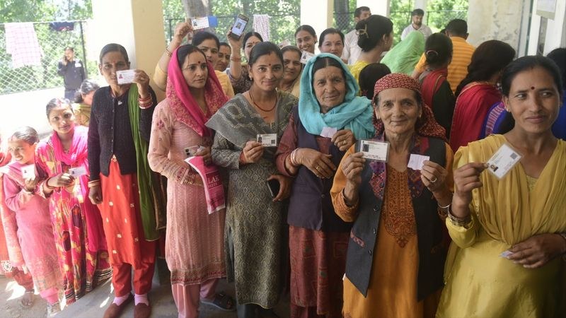 Himachal Pradesh Proxy voting charge triggers row in Mandi - HimachalGovt