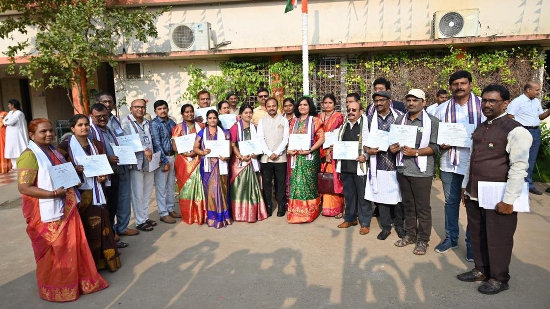 Samagra Shiksha State Project Director B. Srinivasa Rao with heads of the schools that earned Swachh Evam Harit Vidyalaya Rating 2025