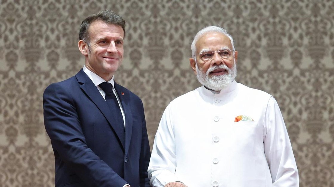प्रधानमंत्री नरेंद्र मोदी और फ्रांसीसी राष्ट्रपति इमैनुएल मैक्रों की फाइल फोटो