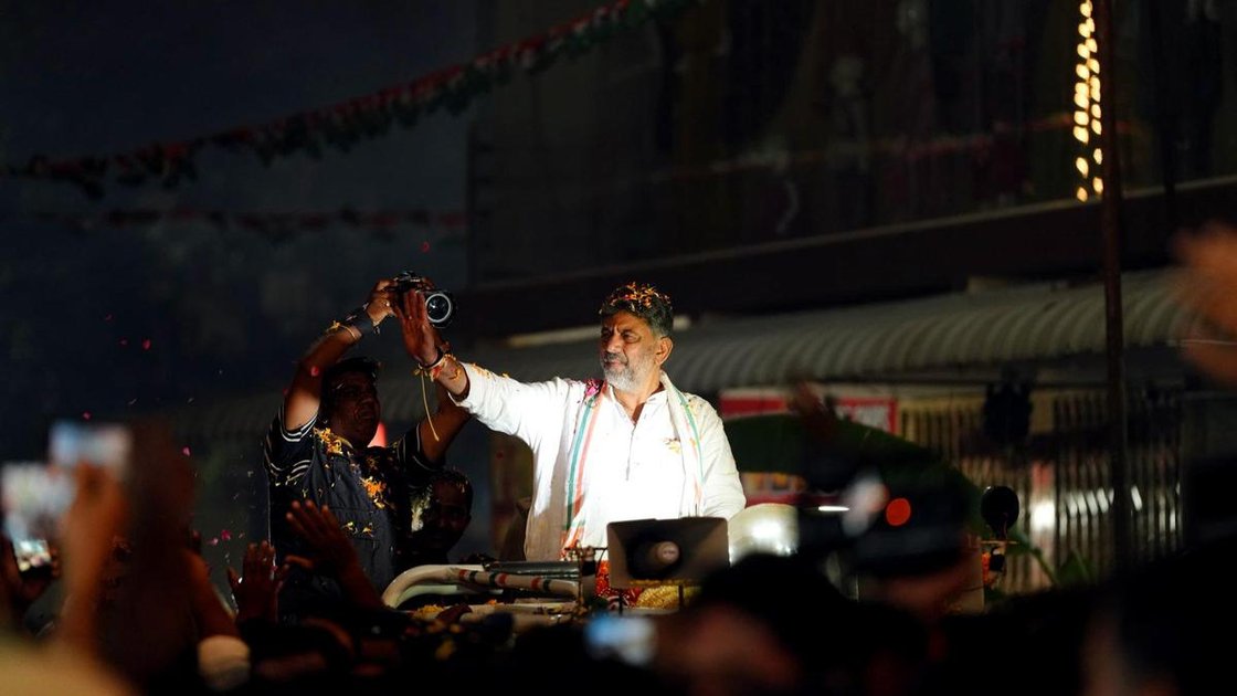कर्नाटक के मुख्यमंत्री डी.के. शिवकुमार कैबिनेट विस्तार की चुनौतियों पर चर्चा करते हुए