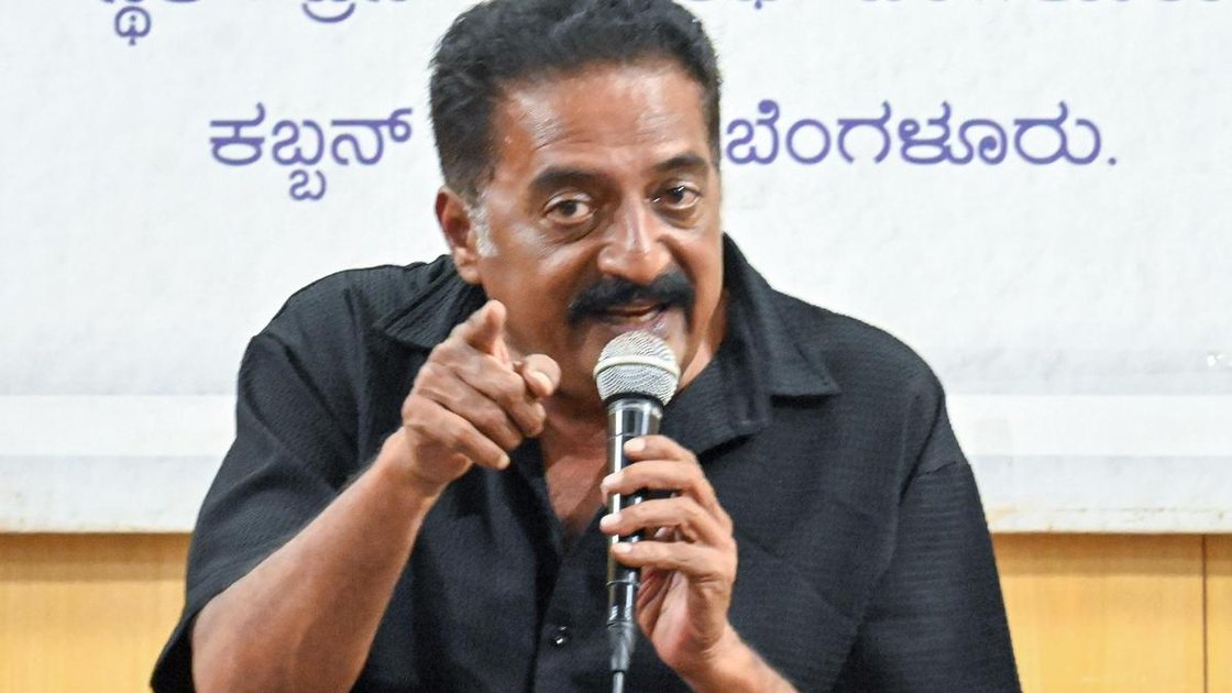 Actor Prakash Raj addressing a press conference in Bengaluru