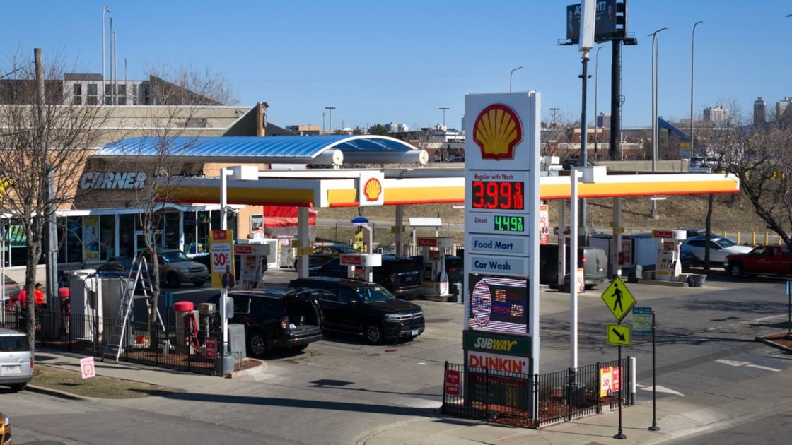 US Gas Prices Dip Below $4