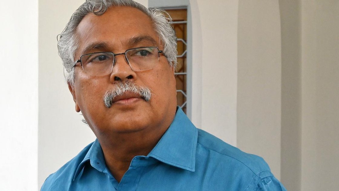 CPI नेता बिनॉय विश्वम केरल चुनाव हार विश्लेषण बैठक में