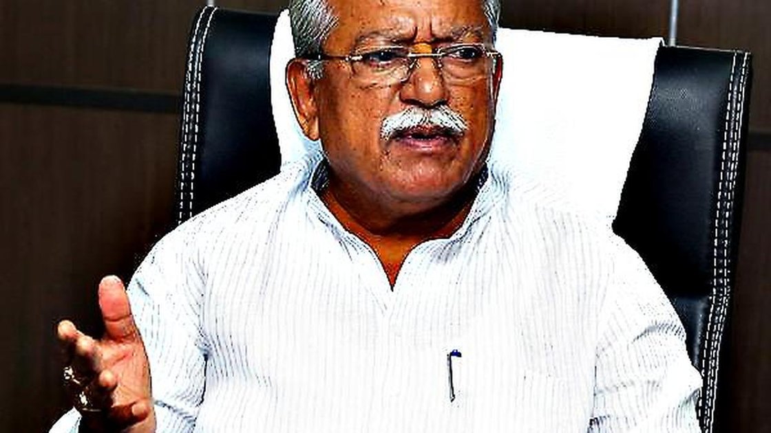 BJP सांसद रमेश जिगाजिनागी विजयपुरा में प्रियांक खड़गे पर टिप्पणी करते हुए