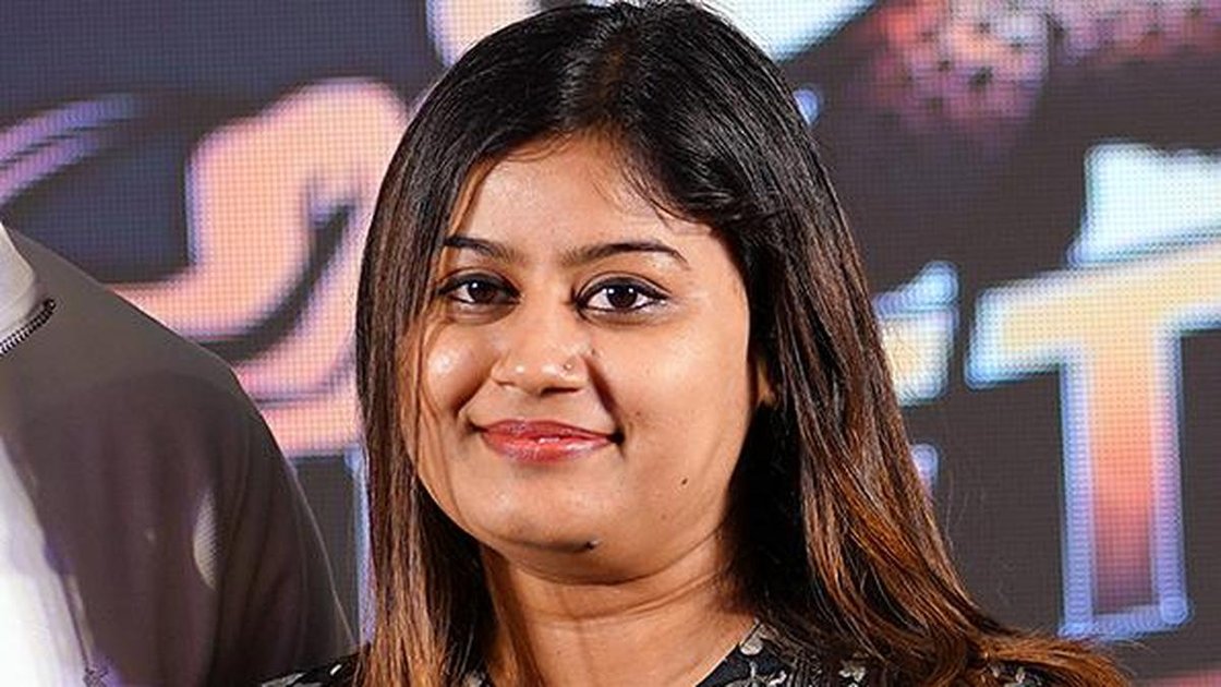 अंसिबा हसन और लक्ष्मीप्रिया, मलयालम अभिनेत्रियाँ, AMMA विवाद