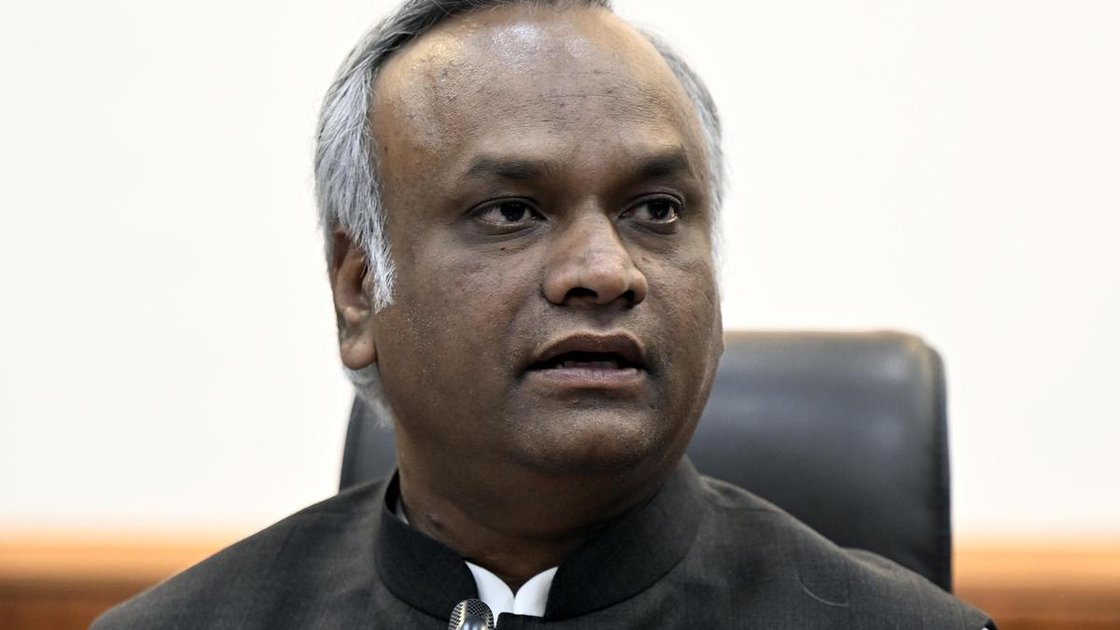 कर्नाटक के गृह मंत्री प्रियांक खड़गे RSS पर हमला करते हुए