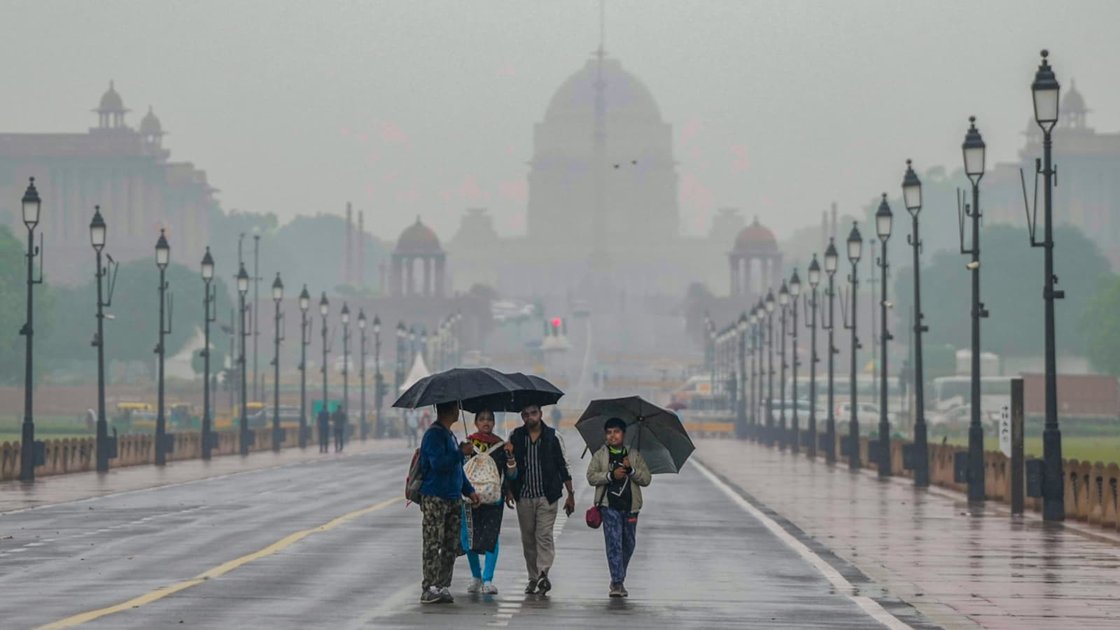IMD weather alert map showing orange alert for Himachal districts and rain forecast for Delhi-NCR and Rajasthan