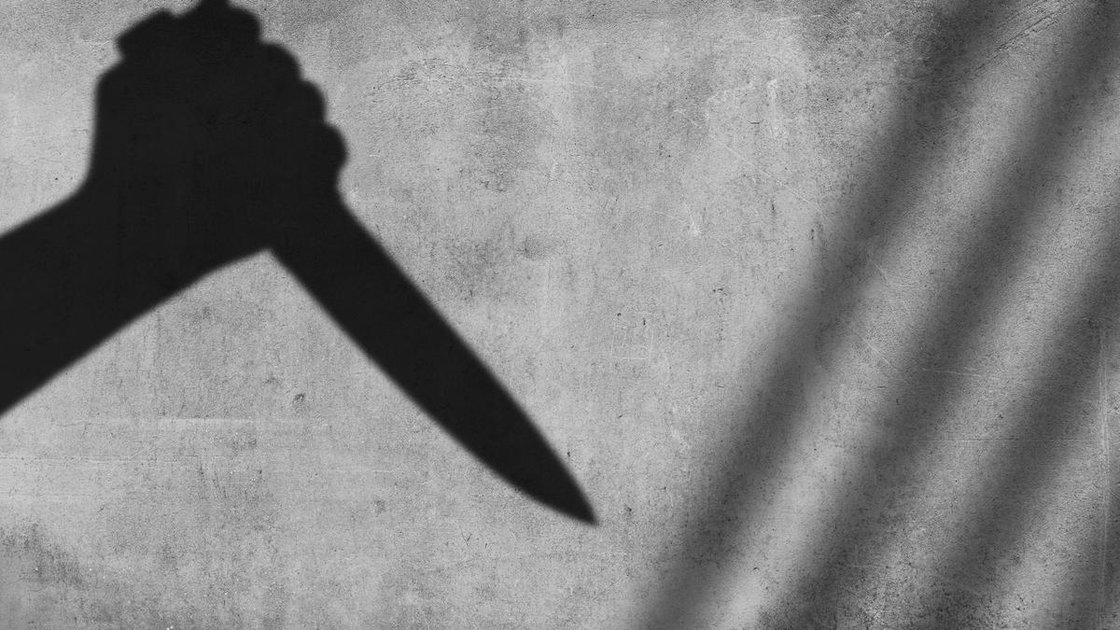 बेंगलुरु में प्रेमी द्वारा संदिग्ध बेवफाई पर युवती की चाकू से गला रेतकर हत्या का प्रतीकात्मक चित्र